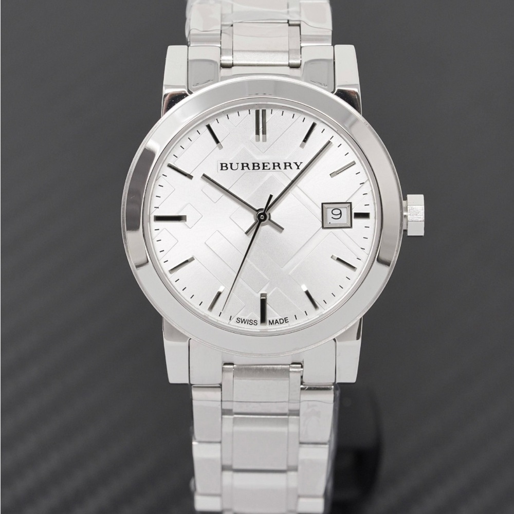 Burberry Silver Dial Stainless Steel Quartz Ladies Watch BU9144